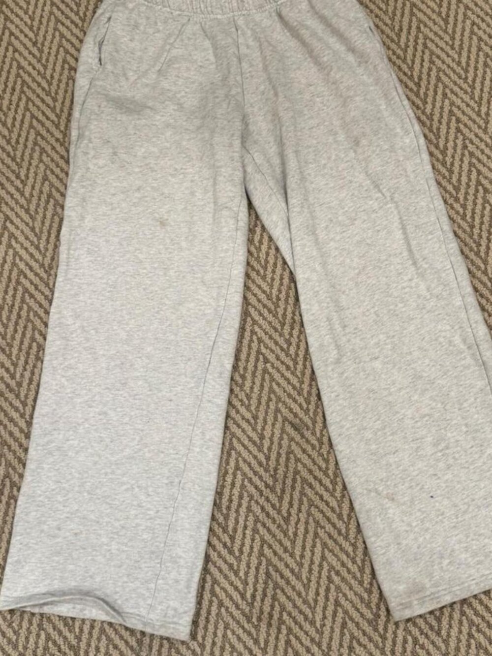 Generic gray swetpants